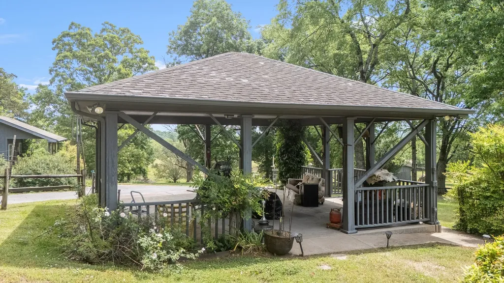 32 Grisham Road Fayetteville TN 37334