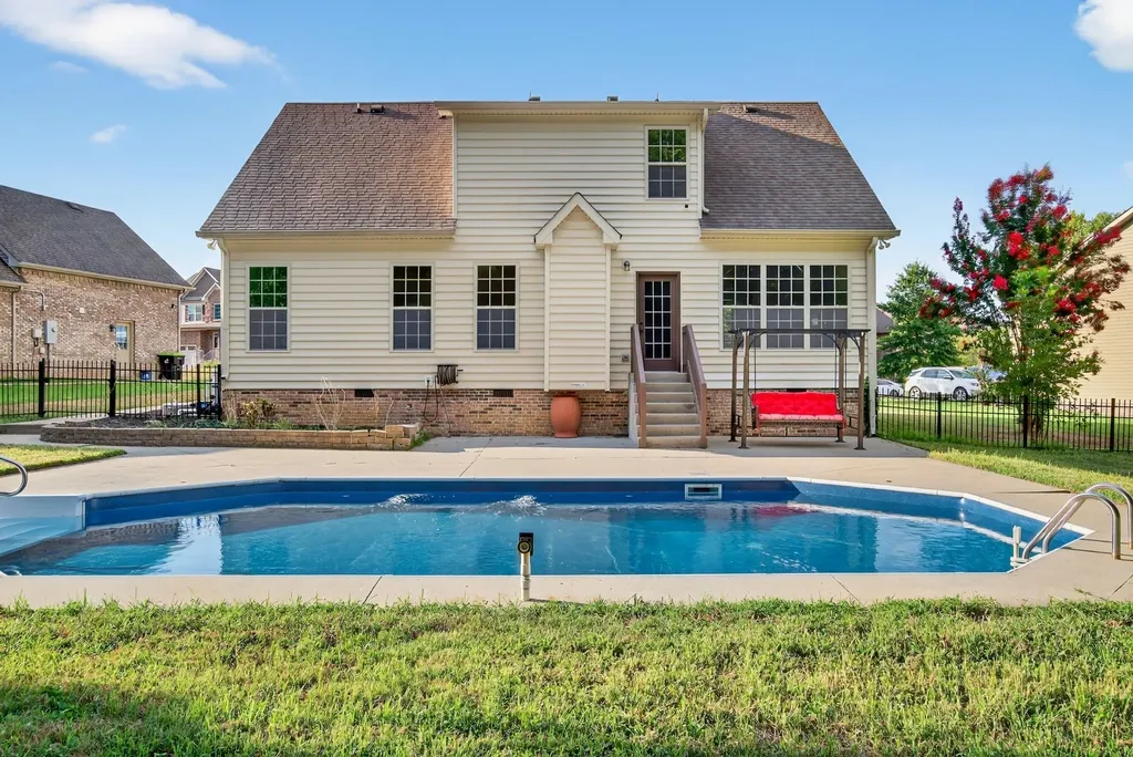 966 Willow Circle Clarksville TN 37043