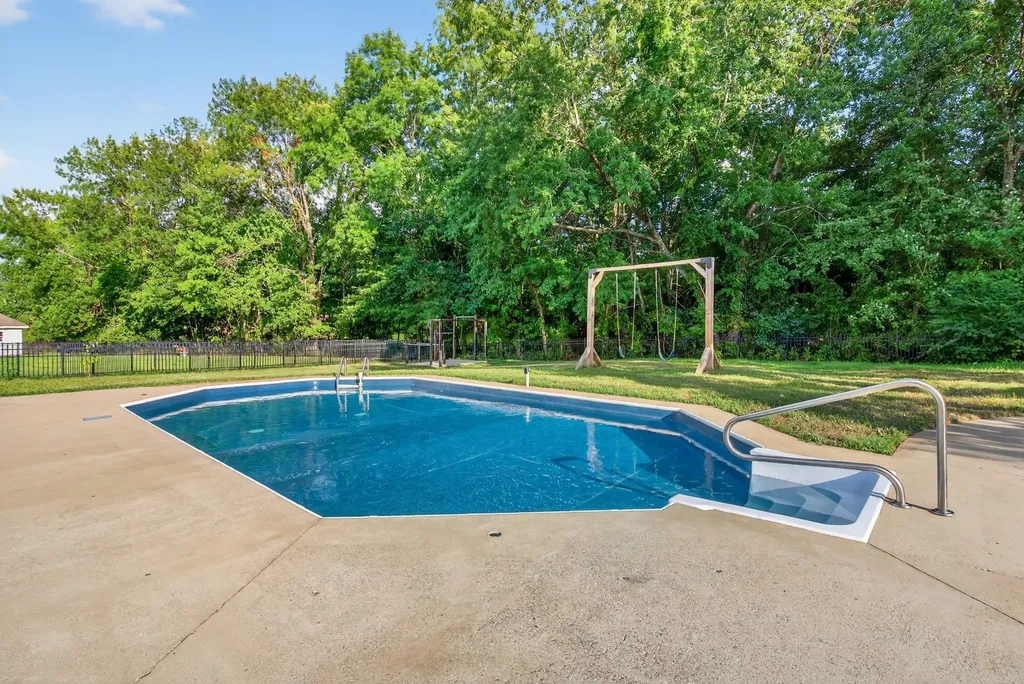 966 Willow Circle Clarksville TN 37043