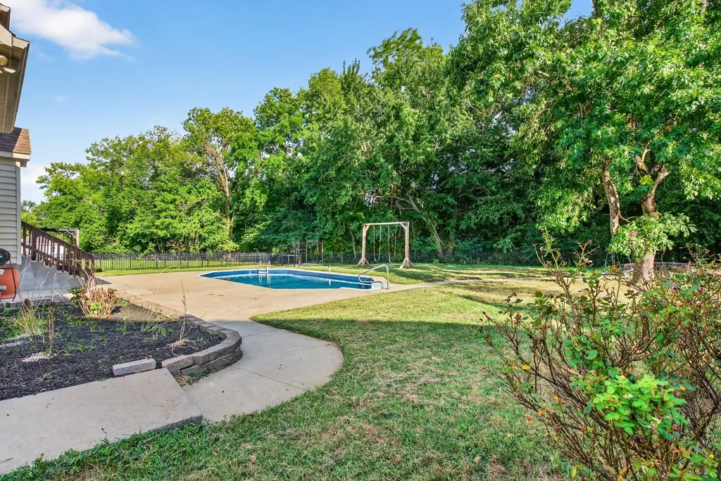 966 Willow Circle Clarksville TN 37043