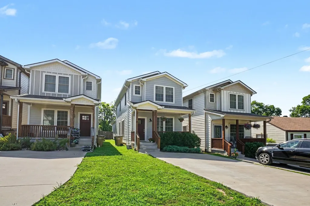 1429C Huffine Street Nashville TN 37216