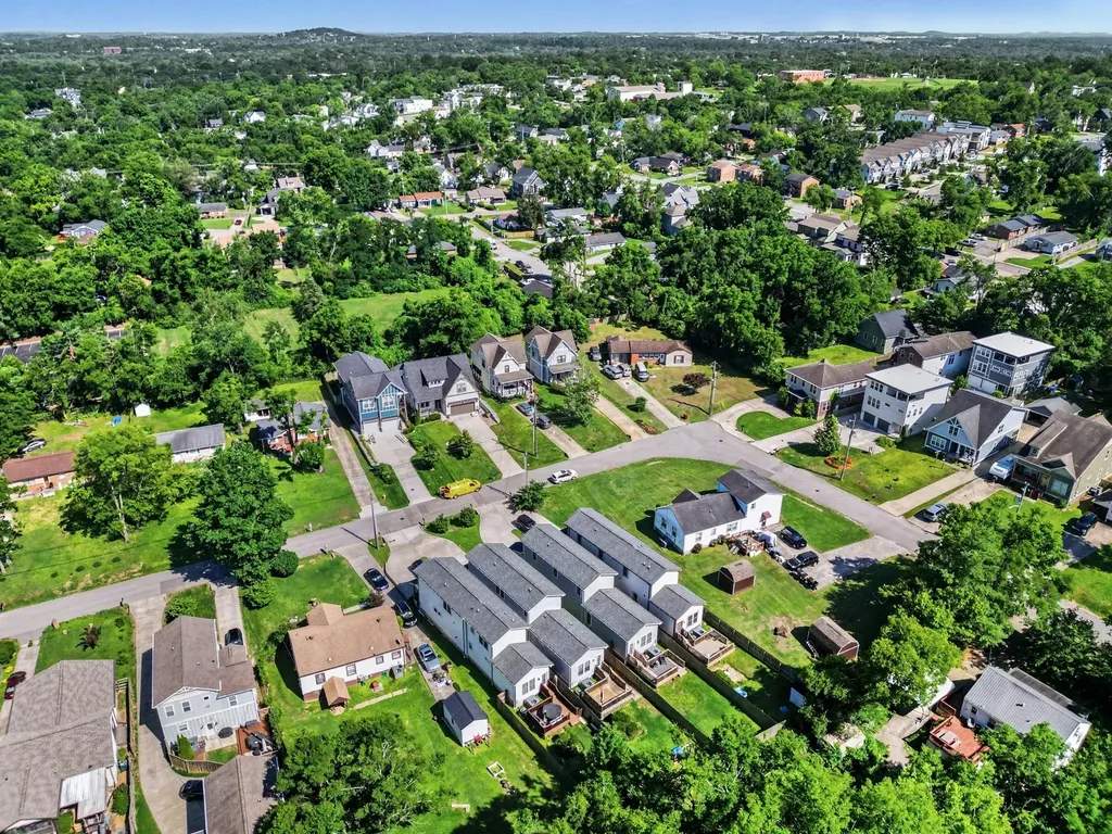 1429C Huffine Street Nashville TN 37216