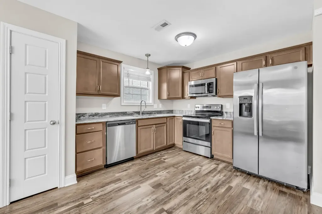 1101 Whitney Drive Clarksville TN 37042