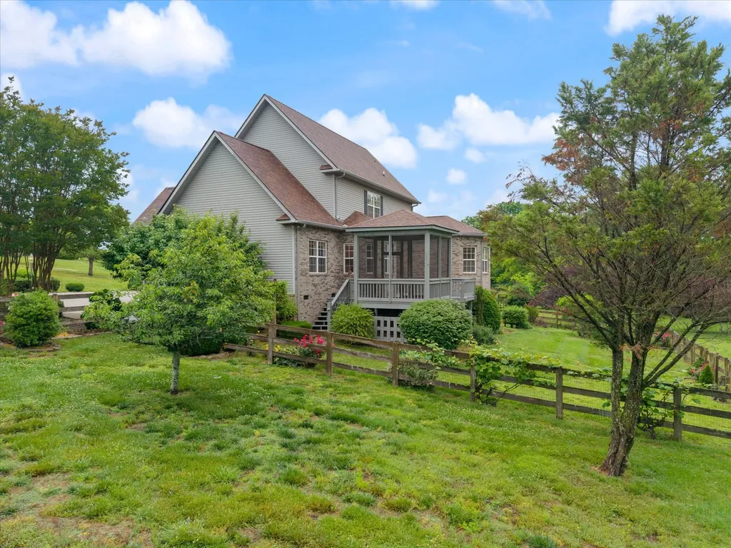 2216 Twin Peaks Court Spring Hill TN 37174
