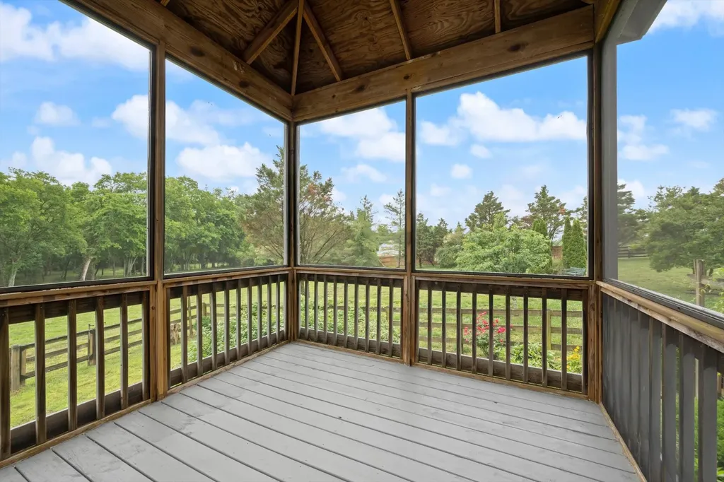 2216 Twin Peaks Court Spring Hill TN 37174