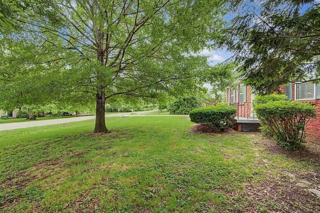 2840 Blue Brick Drive Nashville TN 37214
