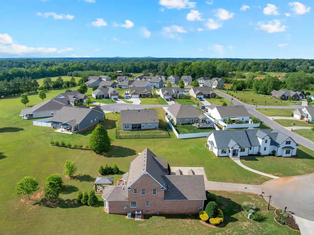 102 Waycross Drive Shelbyville TN 37160