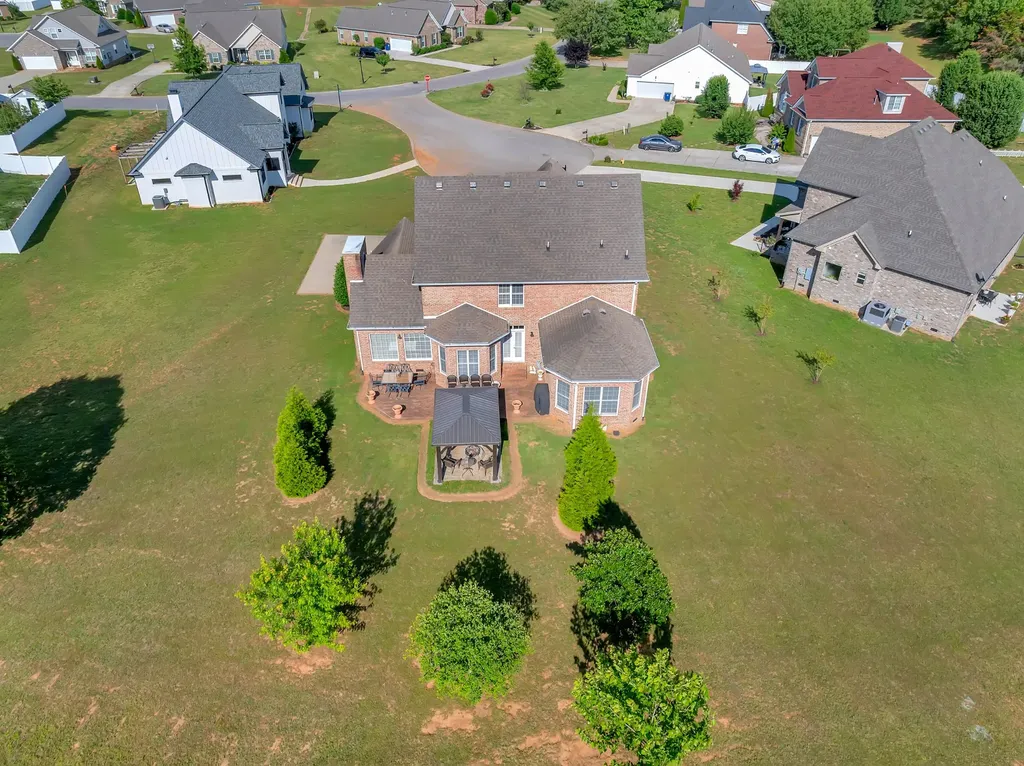 102 Waycross Drive Shelbyville TN 37160