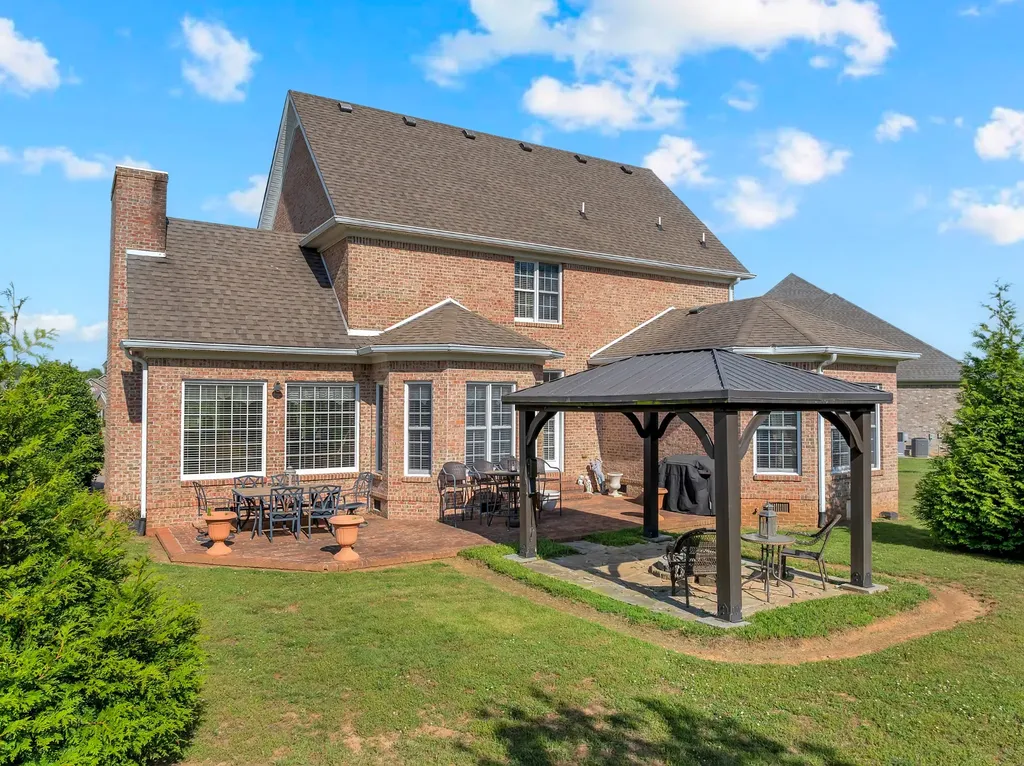 102 Waycross Drive Shelbyville TN 37160