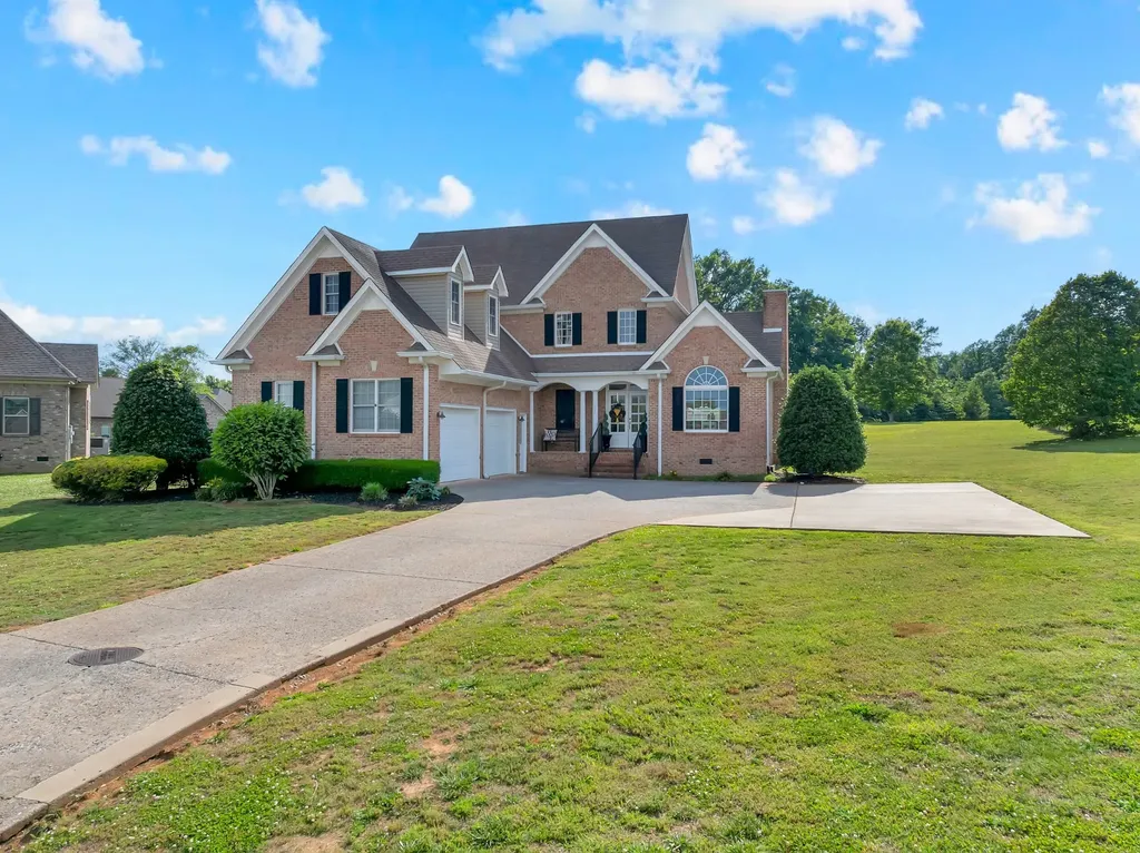 102 Waycross Drive Shelbyville TN 37160