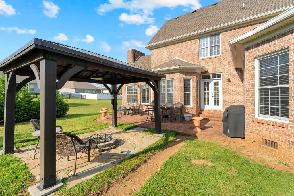 102 Waycross Drive Shelbyville TN 37160