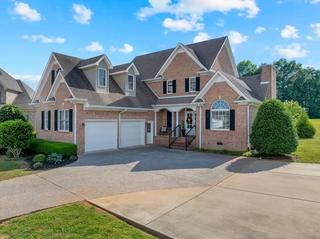 102 Waycross Drive Shelbyville TN 37160