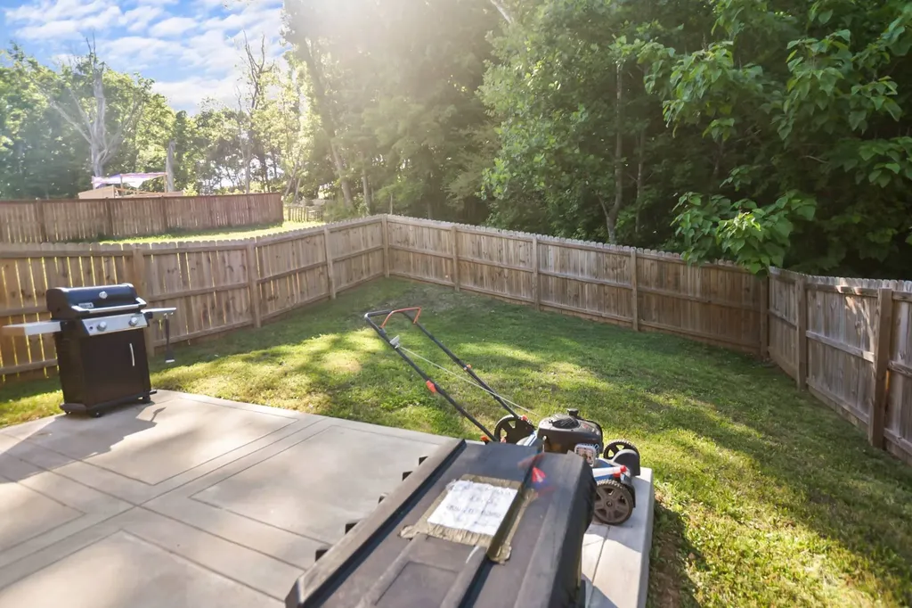 60 Cave Springs Road Clarksville TN 37042