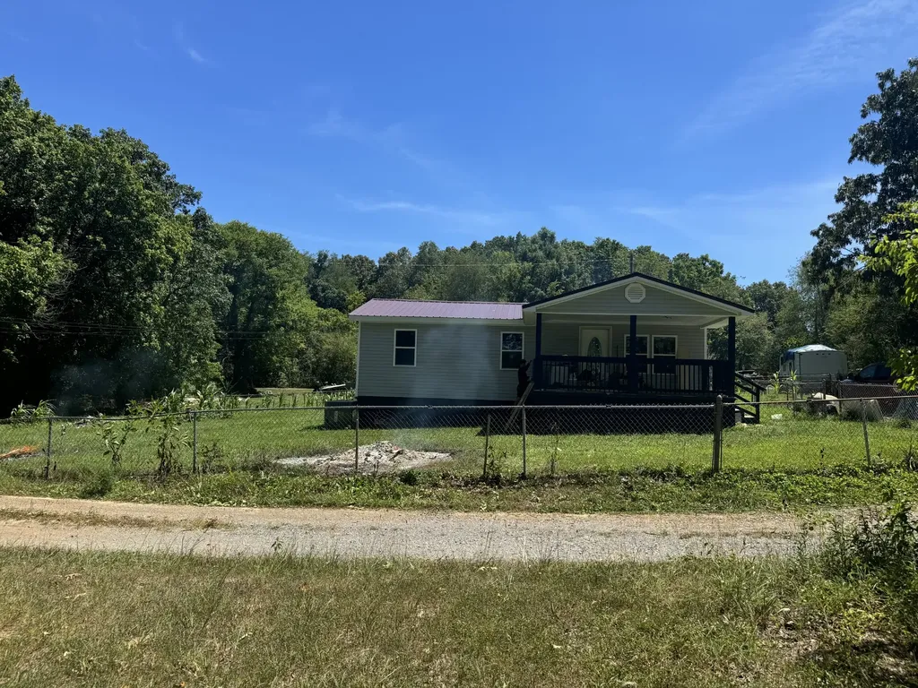 499 Carter Blake Road Tullahoma TN 37388
