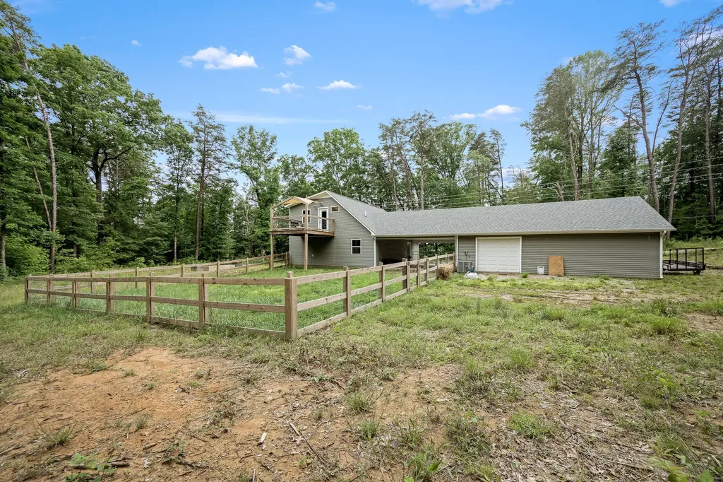 1361 Old Highway 56 Altamont TN 37301