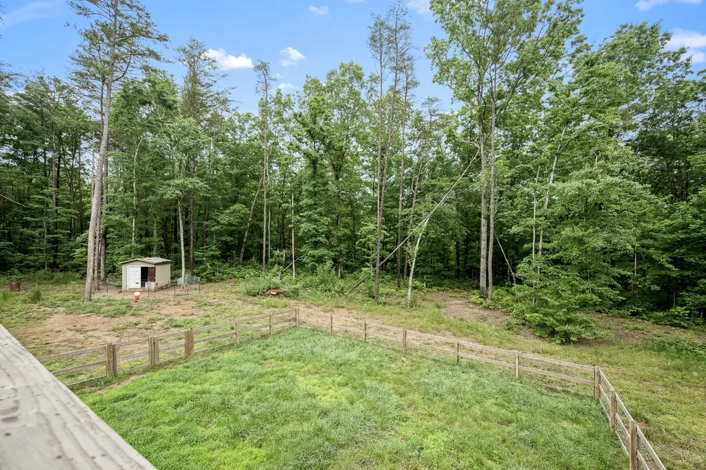 1361 Old Highway 56 Altamont TN 37301