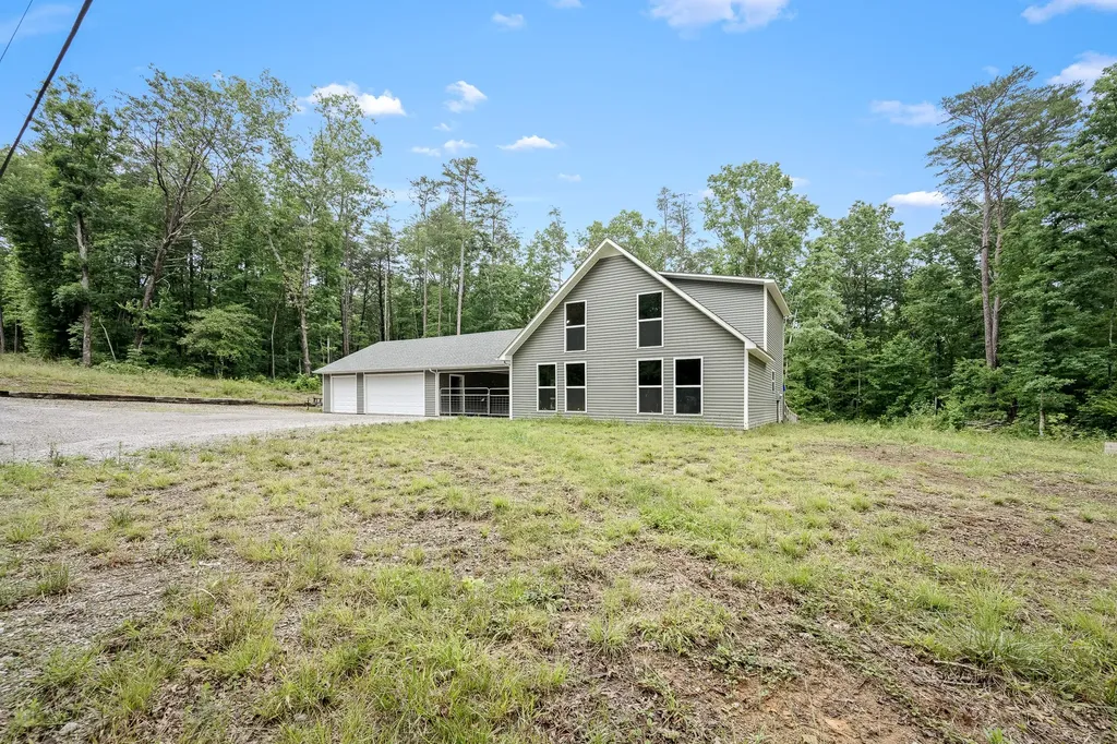 1361 Old Highway 56 Altamont TN 37301