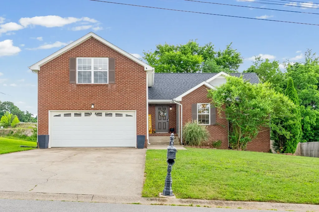 227 Harold Drive Clarksville TN 37040