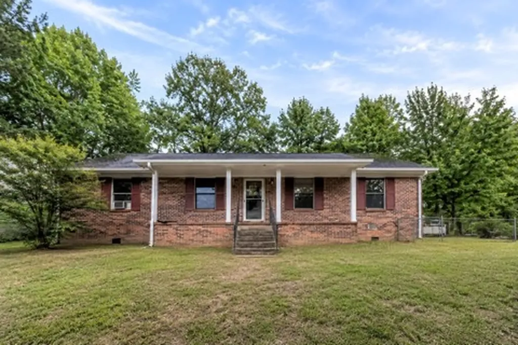 129 Oak Street Ashland City TN 37015