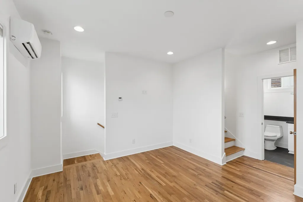 2513 White Avenue Nashville TN 37204