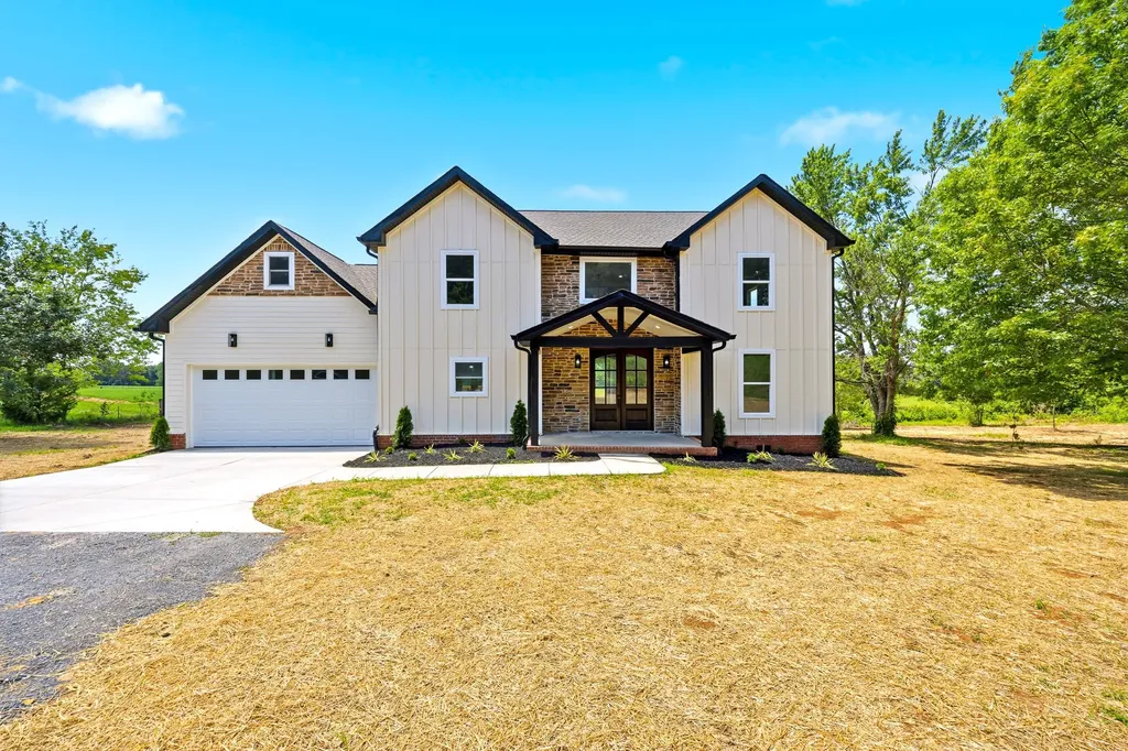 3305 Dobbins Pike Portland TN 37148