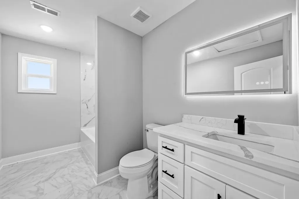 3305 Dobbins Pike Portland TN 37148