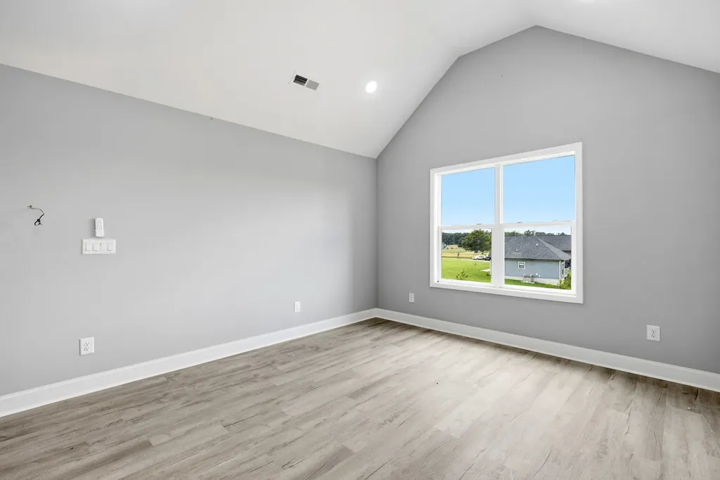 3305 Dobbins Pike Portland TN 37148