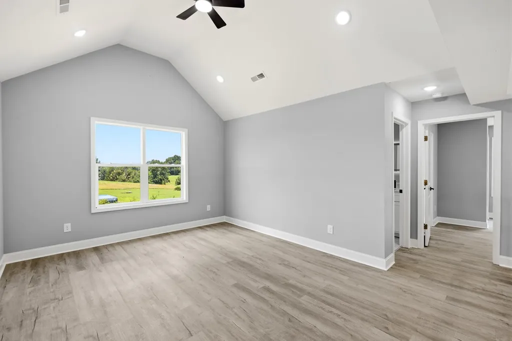 3305 Dobbins Pike Portland TN 37148