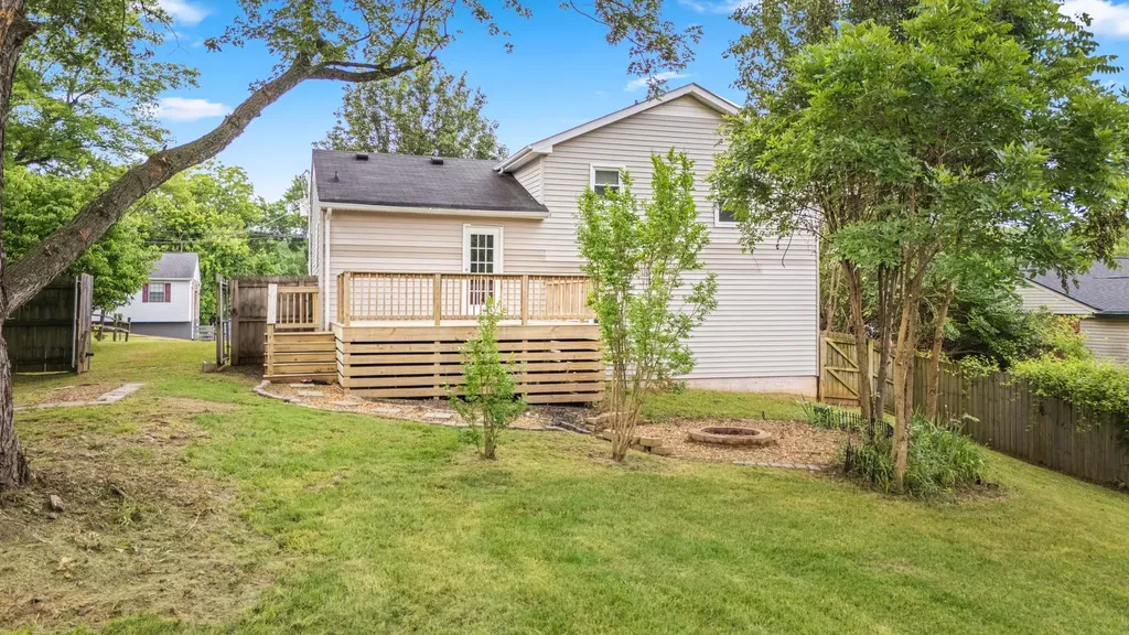 615 Meadowview Drive Mount Juliet TN 37122