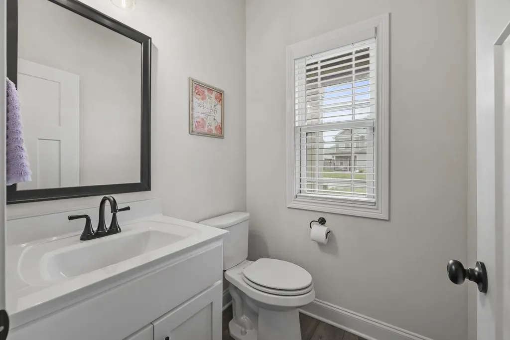 991 Cherry Blossom Lane Clarksville TN 37040