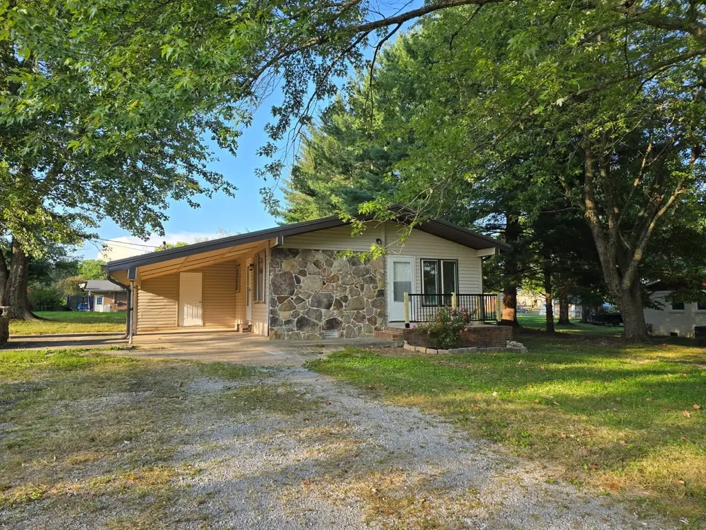 72 Sherwood Vale Cir, NW Mcminnville TN 37110