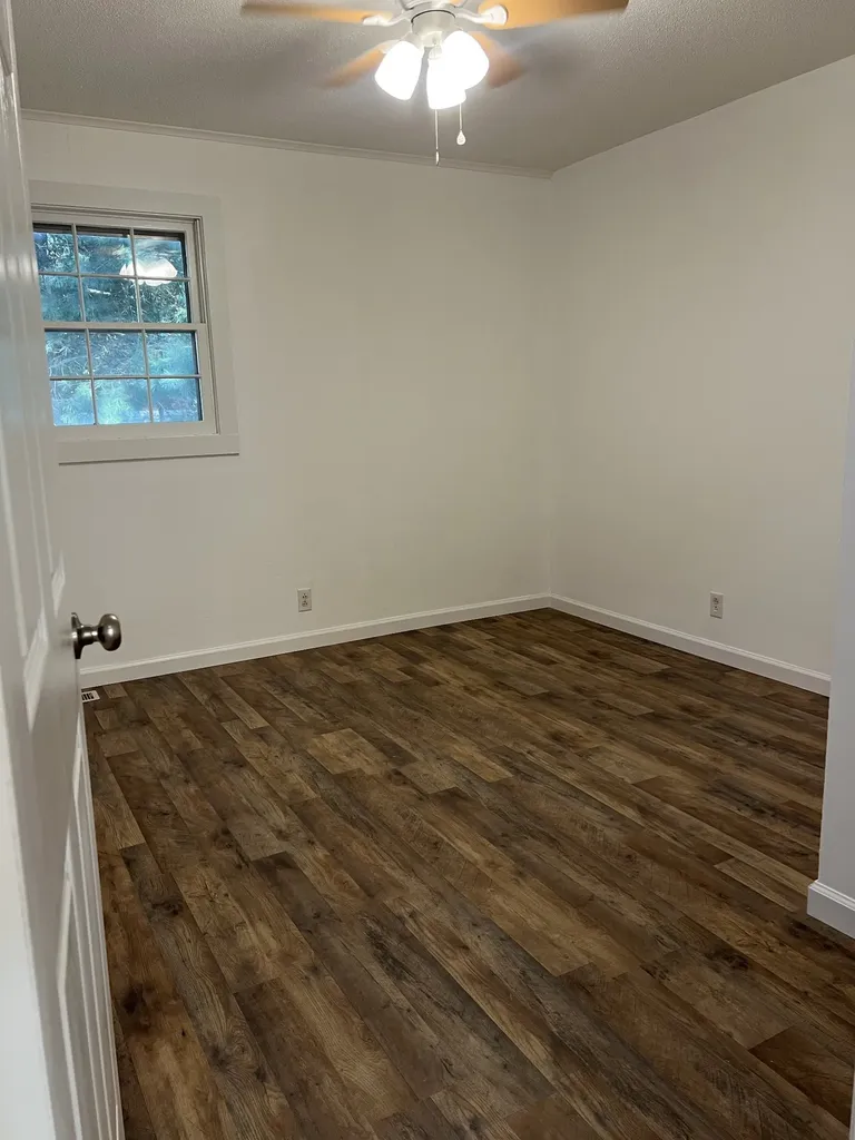 72 Sherwood Vale Cir, NW Mcminnville TN 37110