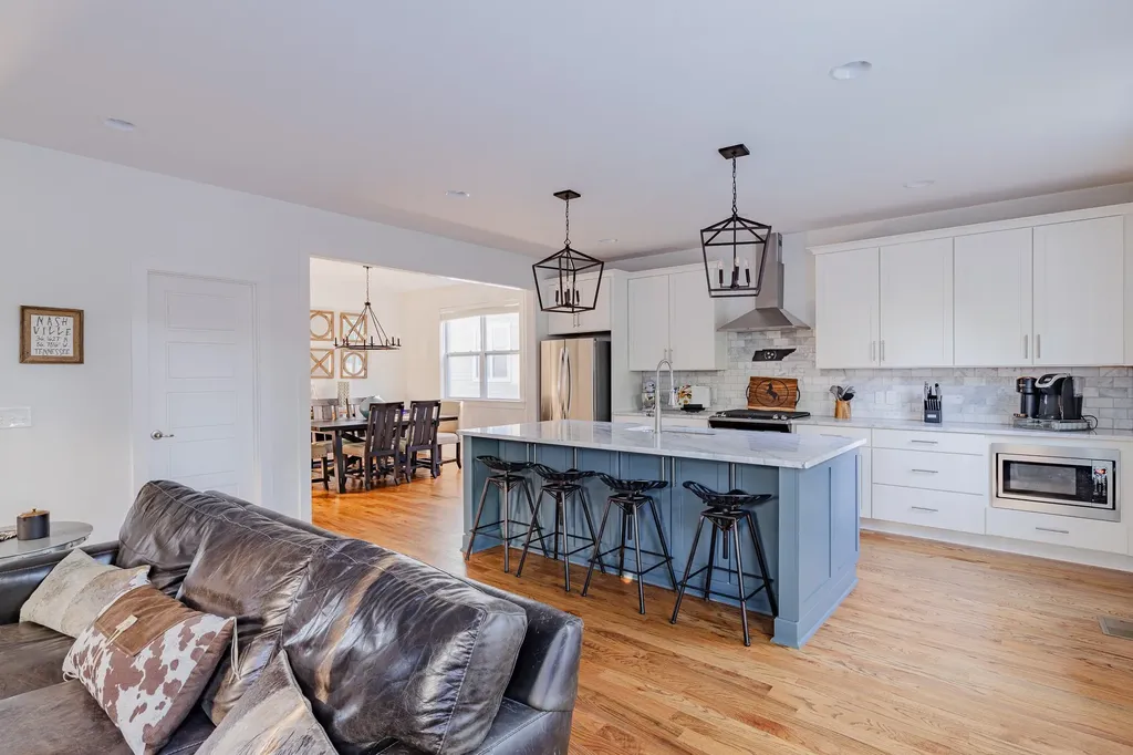 60 Twin Street Nashville TN 37209