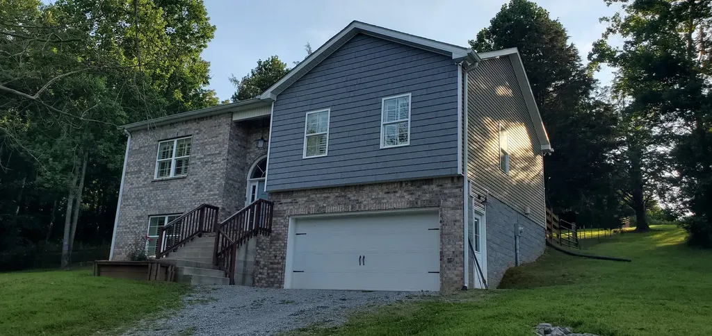 2004 Mcmahan Hollow Road Pleasant View TN 37146