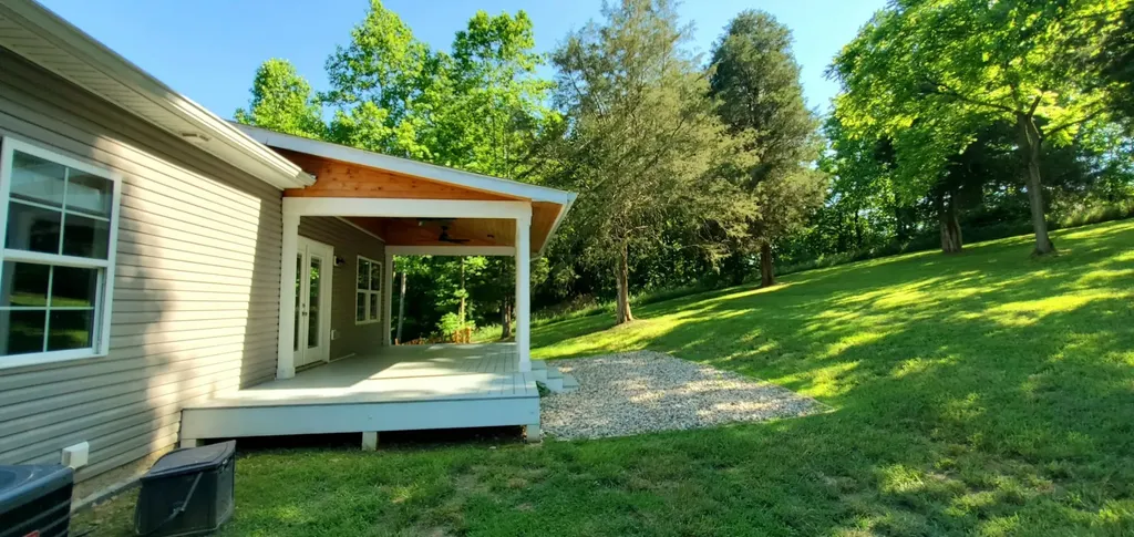 2004 Mcmahan Hollow Road Pleasant View TN 37146