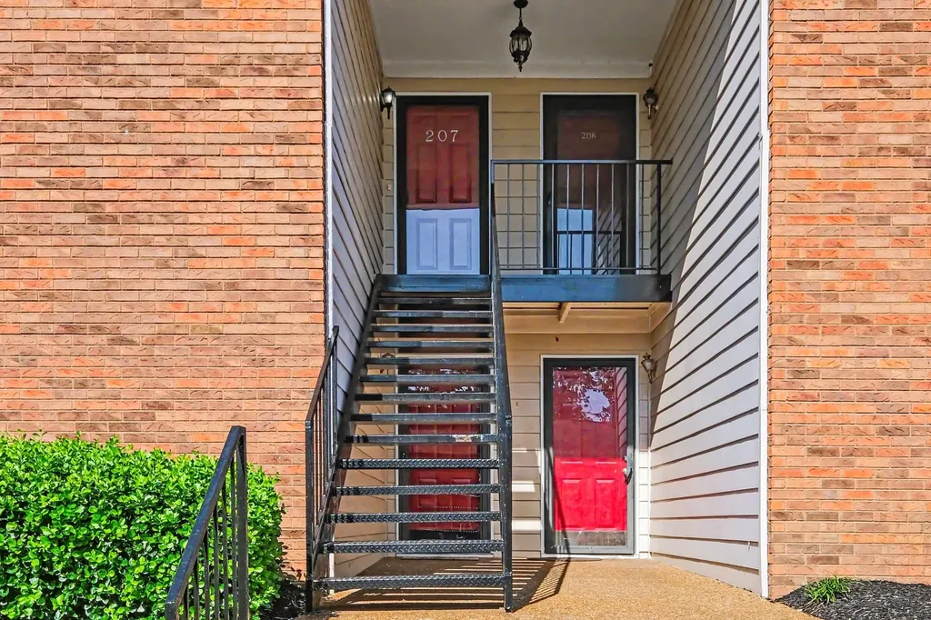 207 Churchill Crossing Madison TN 37115