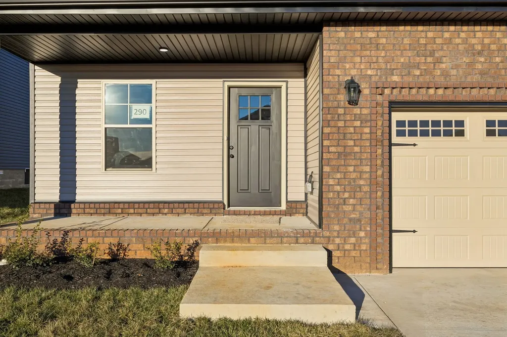 349 Hereford Farms Clarksville TN 37040