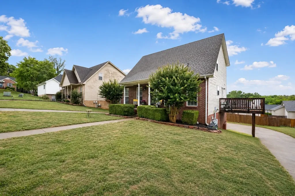 644 Foxfield Drive Clarksville TN 37042