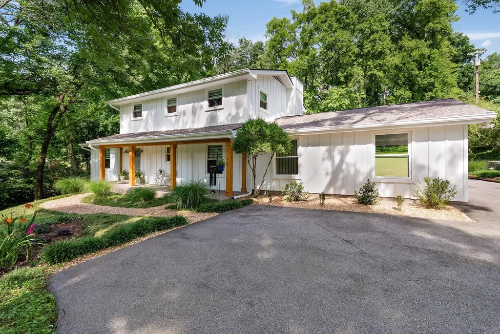 330 Forrest Valley Drive Nashville TN 37209