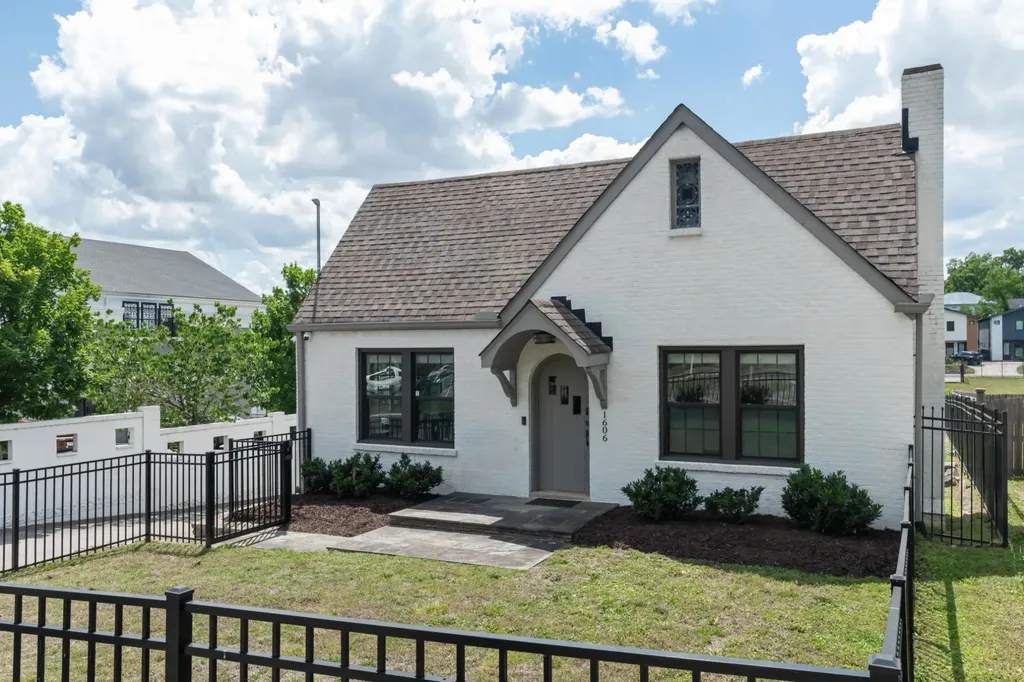 1606 Riverside Drive Nashville TN 37216