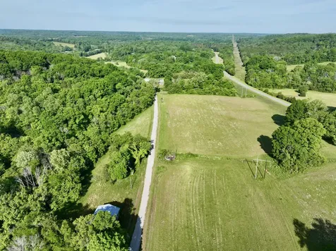 1 Fattybread Branch Road Williamsport TN 38487