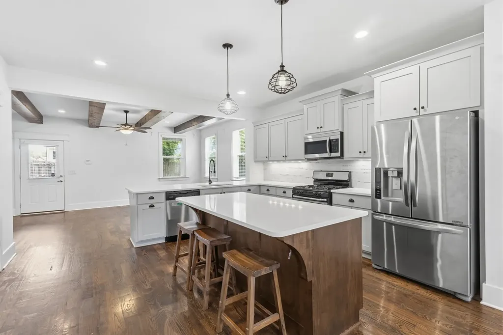 1814A 16th Ave, N Nashville TN 37208