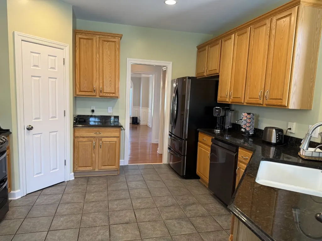 2010 Brunswick Drive Lebanon TN 37087