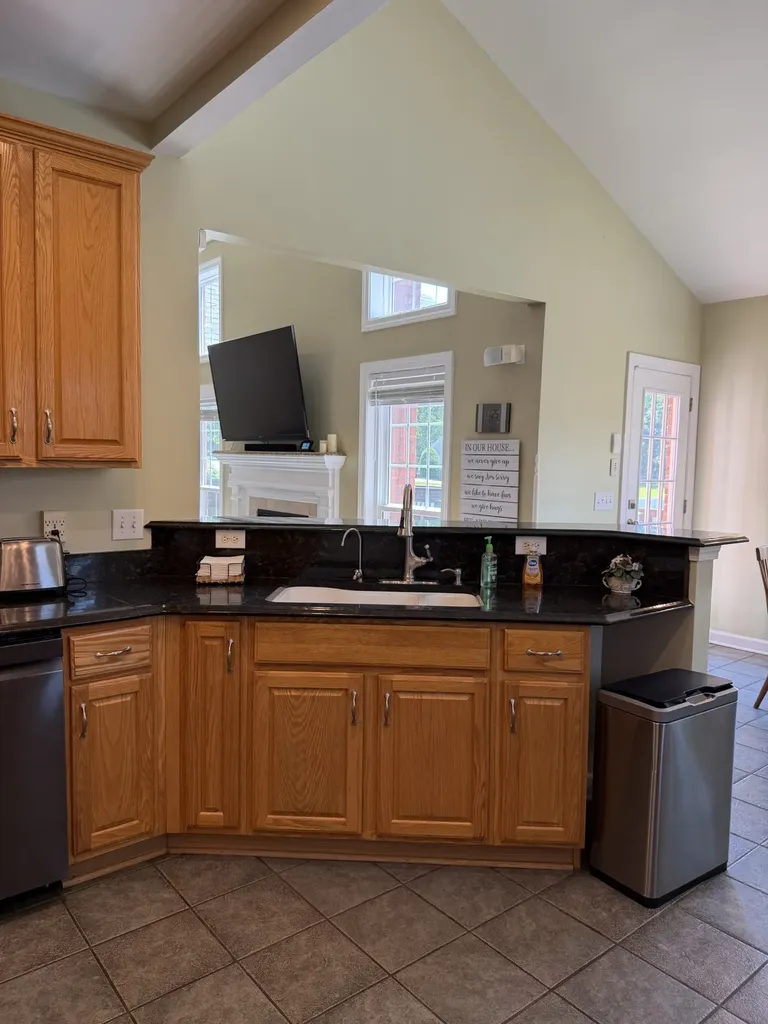 2010 Brunswick Drive Lebanon TN 37087