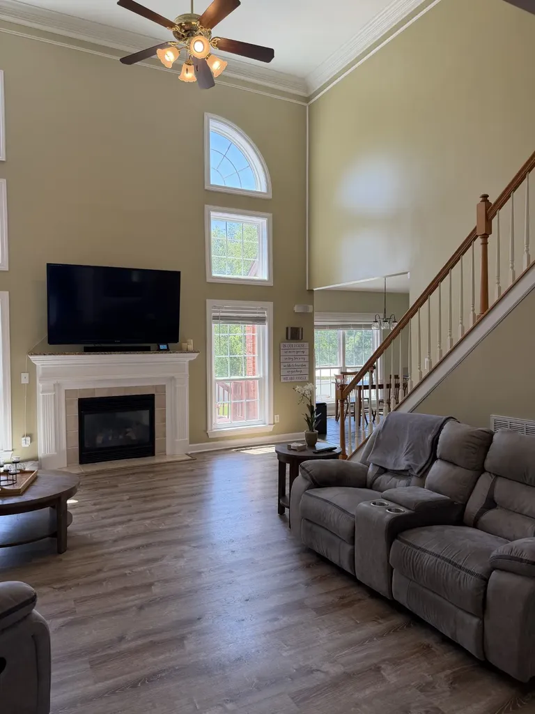 2010 Brunswick Drive Lebanon TN 37087