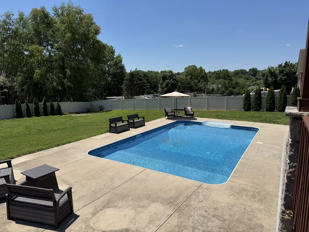 2010 Brunswick Drive Lebanon TN 37087