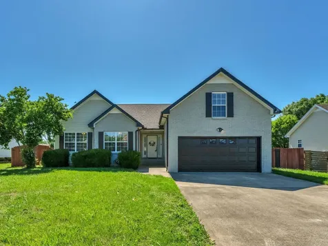 3825 Roscommon Way Clarksville TN 37040