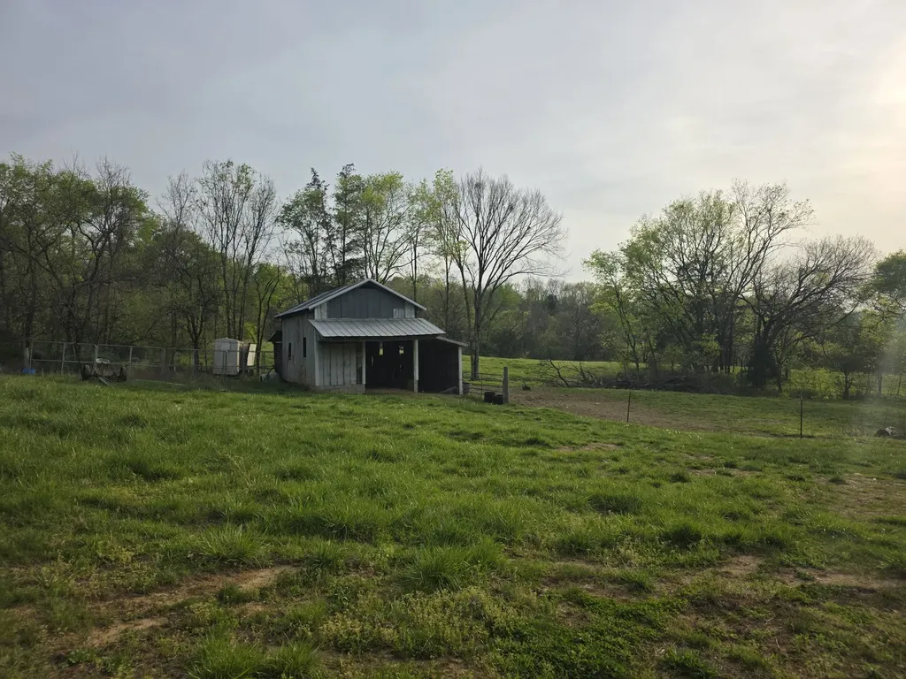 144 Heine Lane Hartsville TN 37074