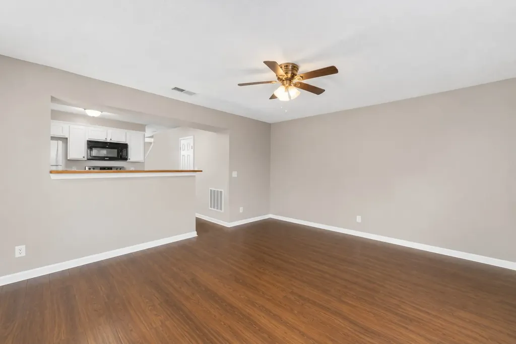 9018 Nathanael Drive La Vergne TN 37086