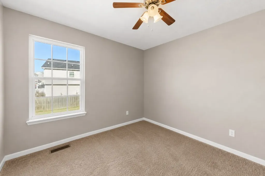 9018 Nathanael Drive La Vergne TN 37086